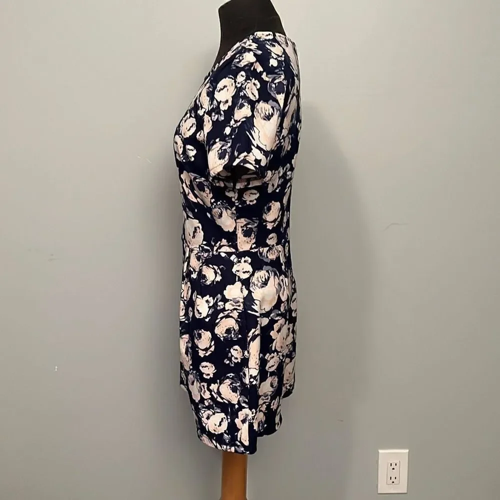 Lush Women's Navy and Pink Floral Back Zipper Short Sleeve Romper